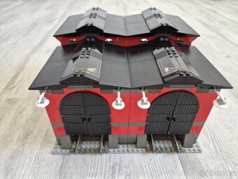 LEGO 10027 VLAK 9V - Train Engine Shed - 2