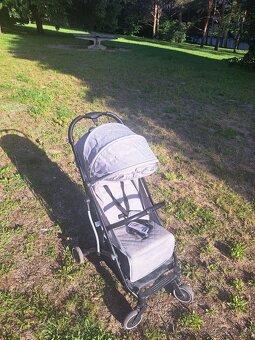 CHICCO Kočárek sportovní Trolley - 2