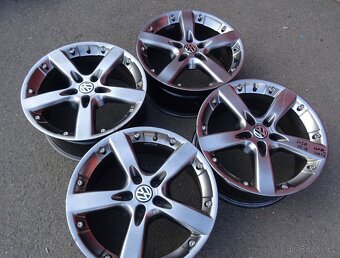 Alu disky Aluett na Škoda, VW, 17", 5x112, ET 35, šíře 7,5J - 2
