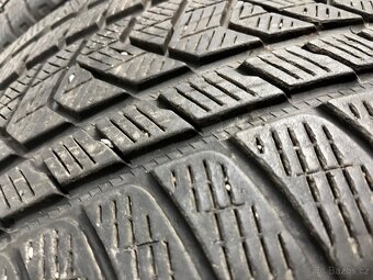 2x 275/35 R22 Zimní pneumatiky - 2