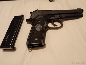 Airsoft odstřelovačka + plynová pistole - 2
