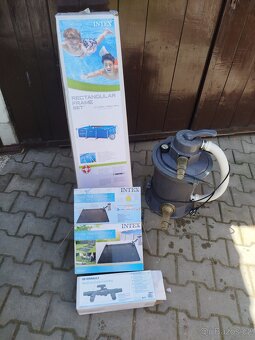 Bazén s filtrací, solárním ohřevem a plachtou - 2
