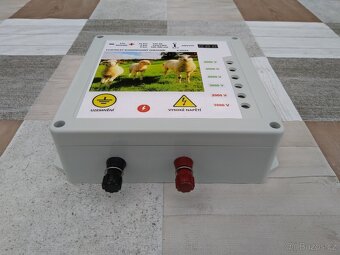 Prodám, elektrický ohradník, zdroj. SOLÁR 12V/230V 8J - 2