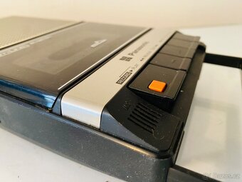 Kazetový magnetofon Panasonic RQ 2735, rok 1979 - 2
