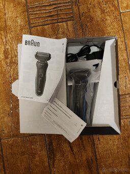 Holicí strojek Braun 5 series 1000s nepoužitý. - 2