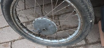 Jawa pérák přední kolo - 2