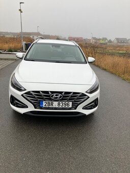 Hyundai i30 kombi 1.0 TGDI 88kw, SMART, 1. majitel, 2021 - 2