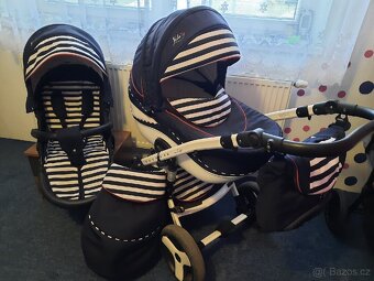 Kočárek 2v1 s příslušenstvím - 2