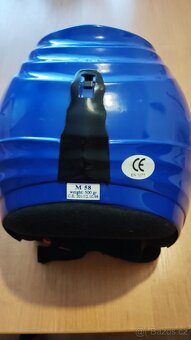 Lyžařská přilba - 2