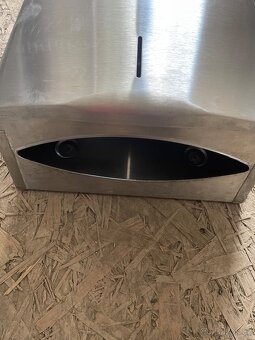 nerezový držák papírových utěrek - 2