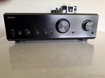 Onkyo A 9555, integrovaný zesilovač D - 2
