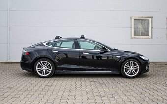 Tesla Model S 85 Free Supercharger - 2