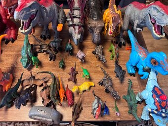 Soubor Dinosaurů - 2