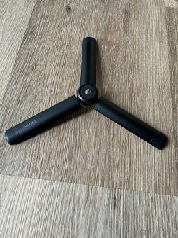 Stativ a selfie tyc insta360 - 2