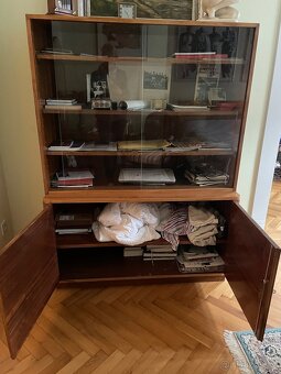Knihovna/sekretář - 2