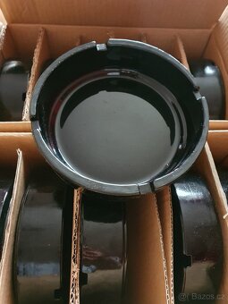 Popelník 14,5 cm sklenený. Nové - 2