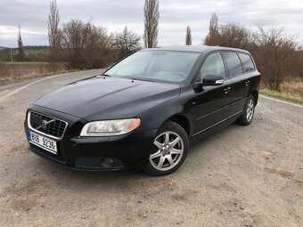 Volvo v70 - 2