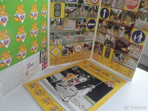 Pohádky, časopisy, pexeso, cizojazyčný komiks, dospívání ... - 2