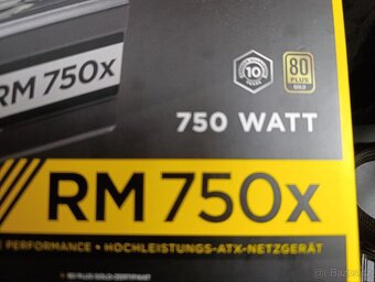 Prodám zdroj 750 Corsair golden - 2