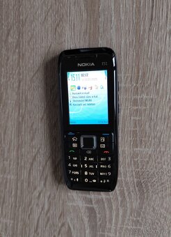 TLAČÍTKOVÝ MOBILNÍ TELEFON NOKIA E51 (RM-244) - 2