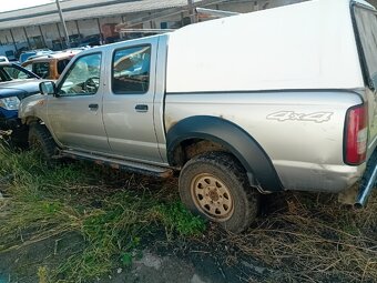 Nissan navara D22 pickup kingcap NP300 DILY - 2