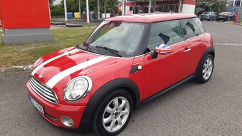 Mini cooper r56 velmi pěkný - 2
