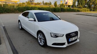 Audi a5 2.0 TDi 140 kw Quattro. Manuál - 2
