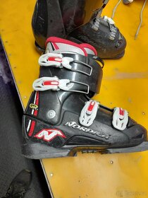 Lyžařské boty Nordica dětské, stélka 230mm - 2