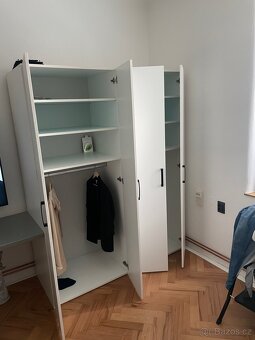 Šatní skříně 2 ks - 2