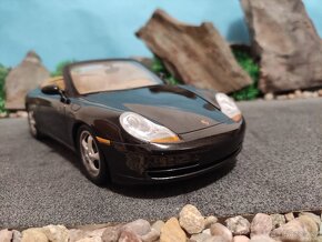 prodám model 1:18 porsche 911 996 cabrio - 2