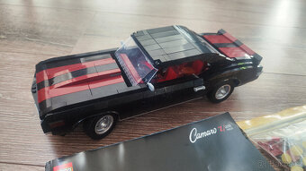 Lego 10304 Icons Chevrolet Camaro Z28 - 2