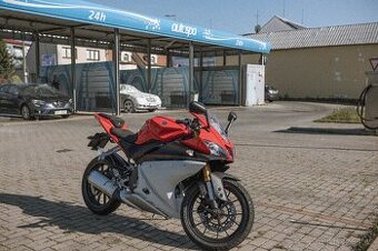 Yamaha YZF-R125 - 2