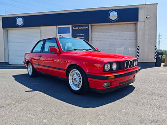 BMW E30 Coupe,1.8IS 100KW,manual,plasťák,Brillantrot,nádhern - 2