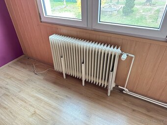 Bytové radiátory + topné těleso - 2