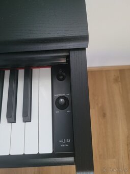Digitální piano YAMAHA YDP-144 B se židlí - 2