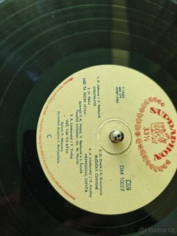 Gramofon Tesla  retro na kličku - 2
