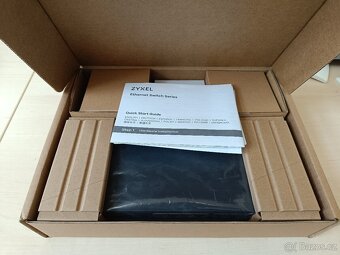 ZyXEL GS1900-8, 8-port GbE Smart Managed Switch - 2