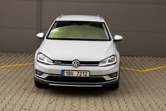 Volkswagen Golf - 2