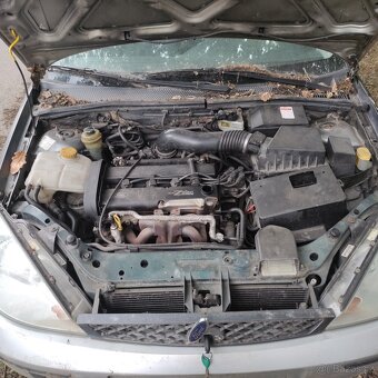 Focus sedan 2.0 16v, 2003 - 2