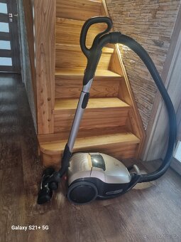 Vysavač Electrolux Pure D9 - 2