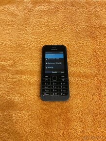 Nokia 220 v pěkném stavu, plně funkční - 2