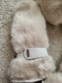 Ušanka a rukavice značky BARTS - 2