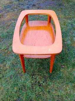 Starožitný stolek bez skla daruji - 2