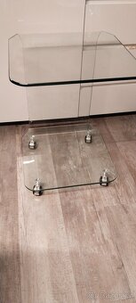 Odkládací pojízdný stolek - 2