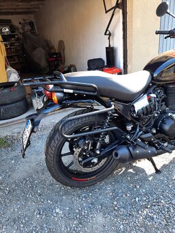 Boční podpěry Royal Enfield Hunter 350 - 2