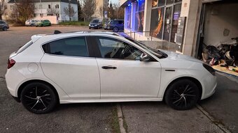 Alfa Romeo Giulietta 2011 2.0JTDm 110kW - 2