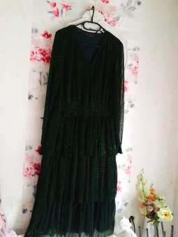 Elegantní společenské šaty 40/44 - 2