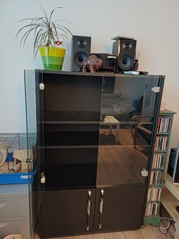 Knihovny + skříňky za odvoz - 2