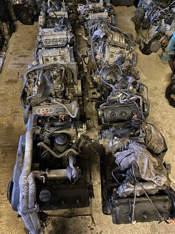 Naftový Motor Audi - 2