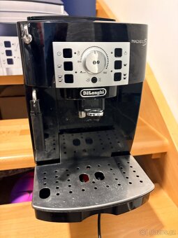 Kávovar DeLonghi Magnifica S 20.110 B - 2